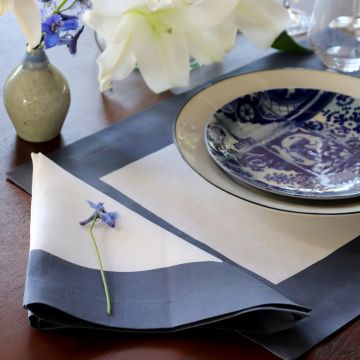 Cinta Navy Blue Border Linen Placemat