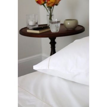 White 500TC Cotton Percale Pillowcase (Pair) - Gold Hemstitch