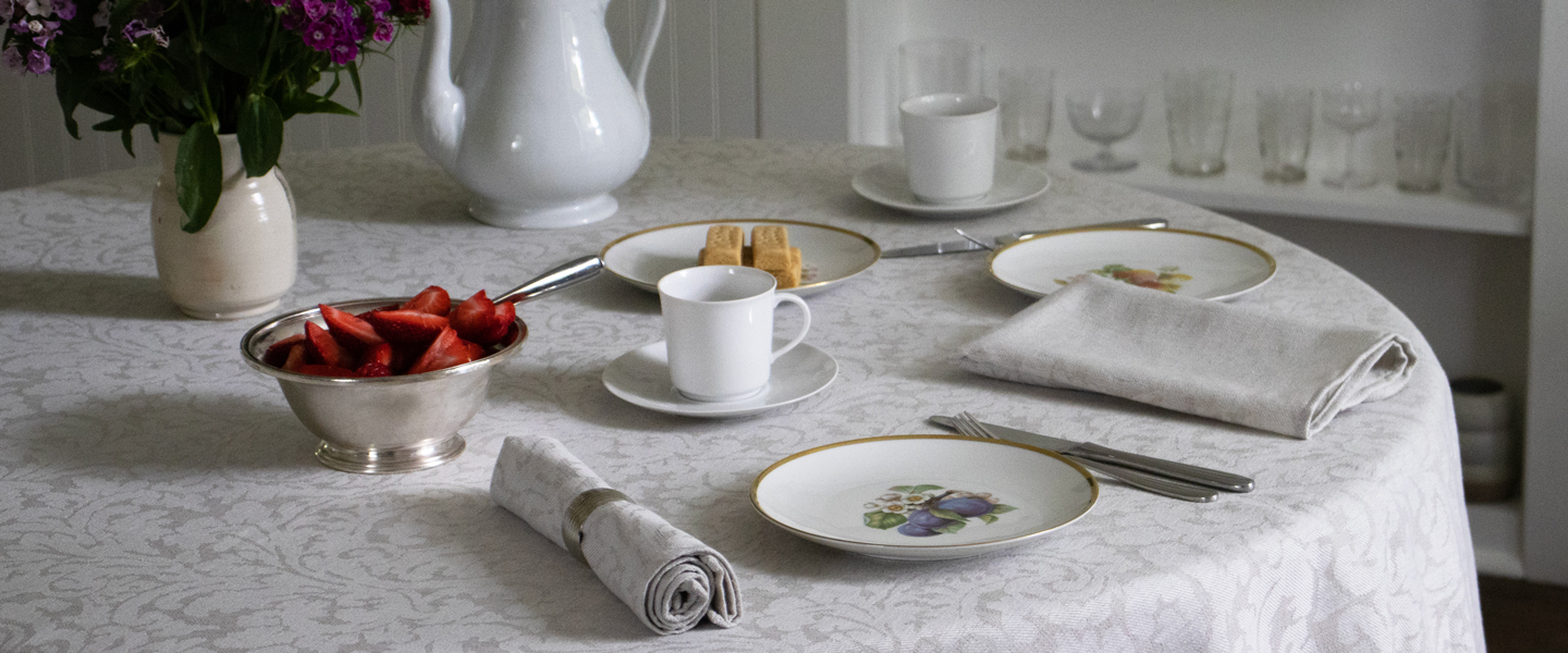 Ivory Damask Tablecloth