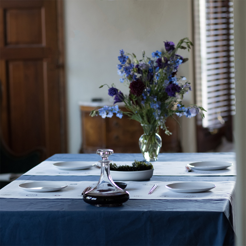 Navy Blue and White Tablecloth Runner Pure Linen Made in Italy European Craftsmanship Formal Dining Entertaining Red Wine Elegant Understated 