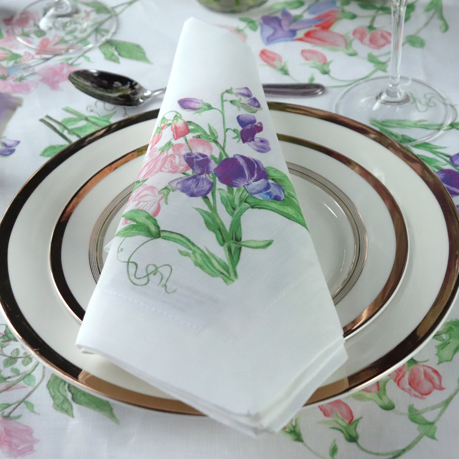 Sweet pea print linen tablecloth