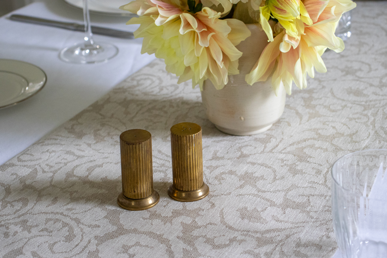 Damask table runner natural